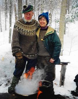 laura-guy-sugaring-at-barra-3-22-1998